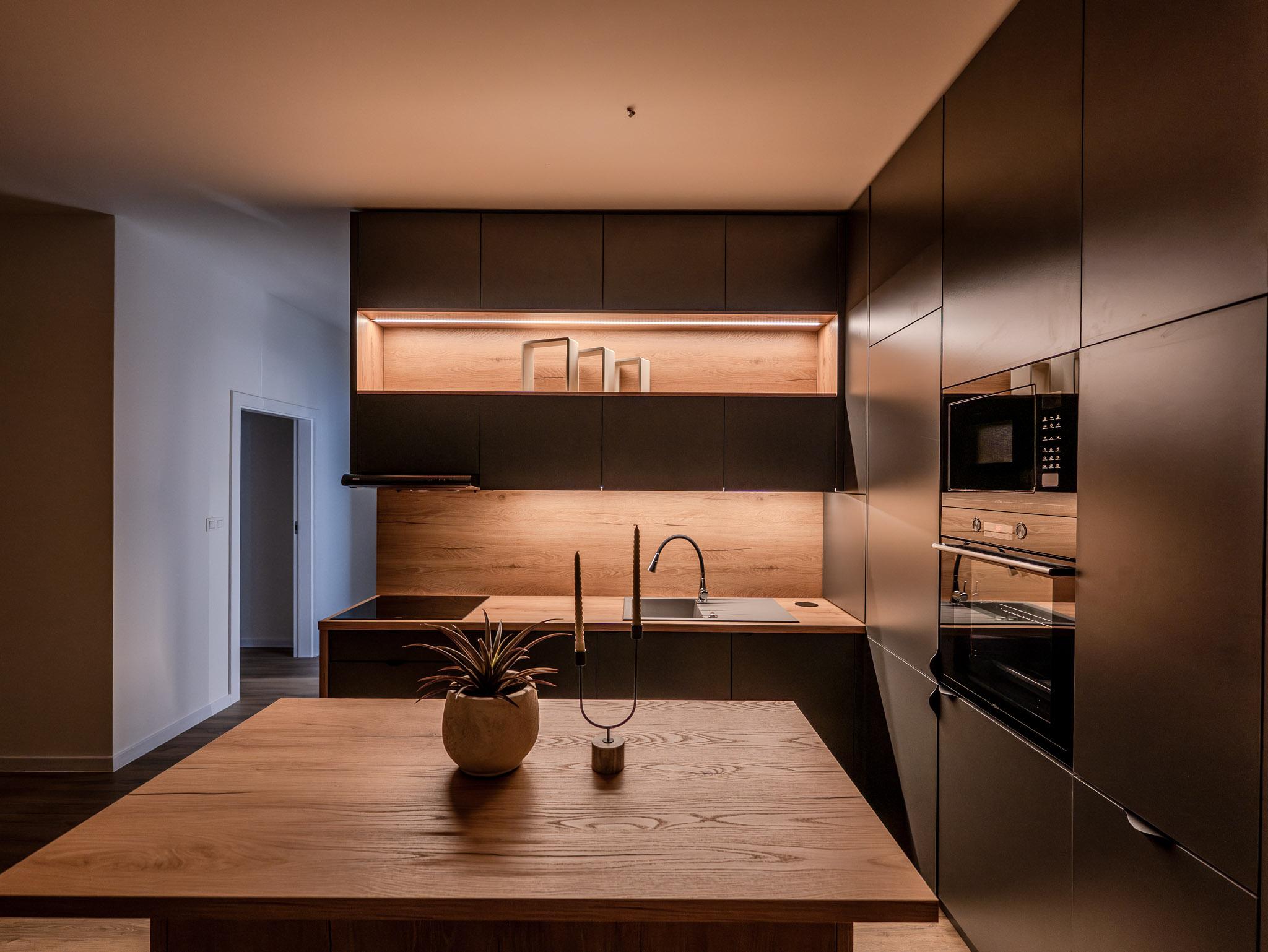 IBA U NÁS! Na predaj 3i štýlový byt v centre Čadce, 202m2