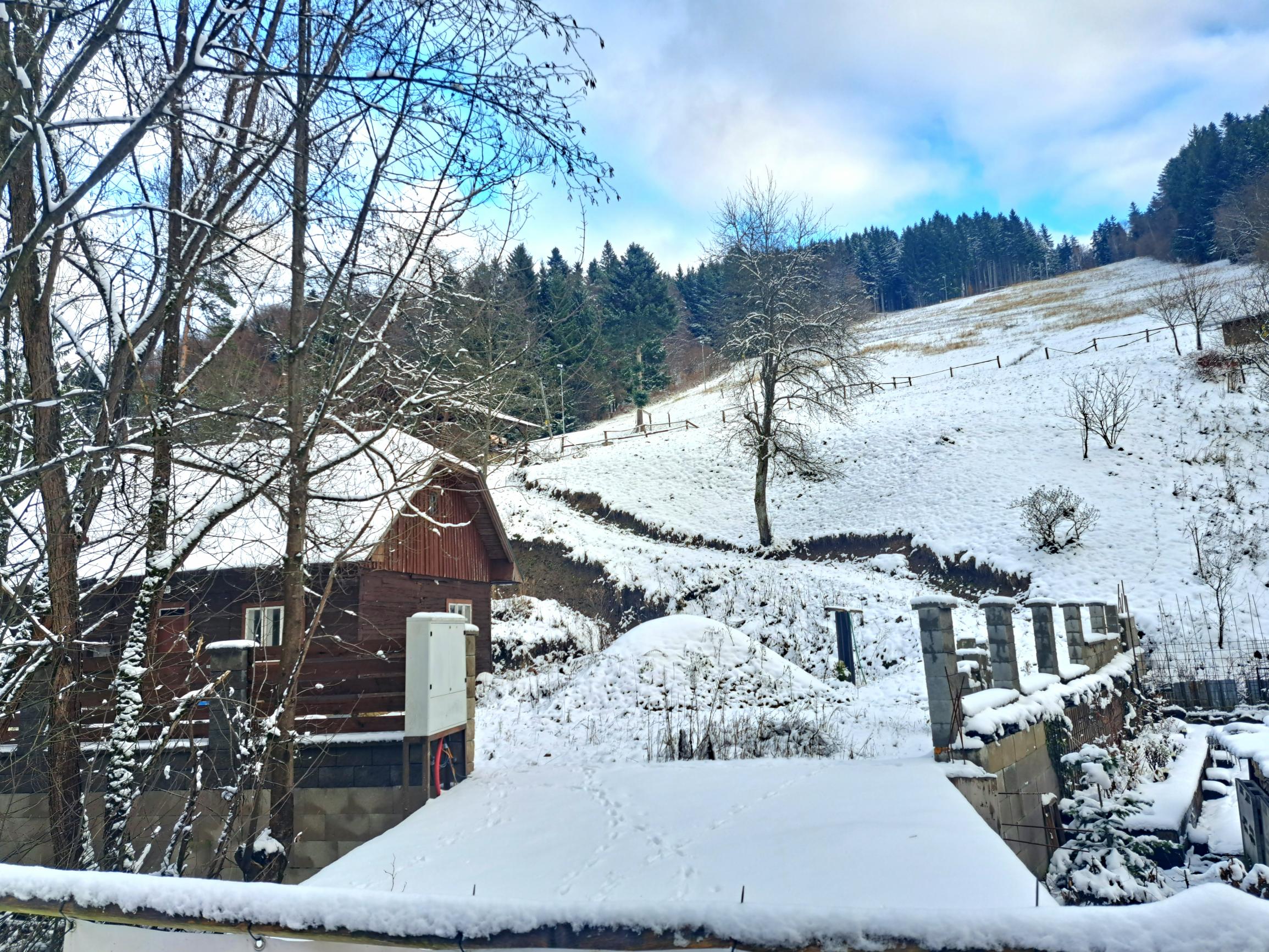 IBA U NÁS! Stavebný pozemok s výhľadom-SKI Čertov, Lazy p.M.