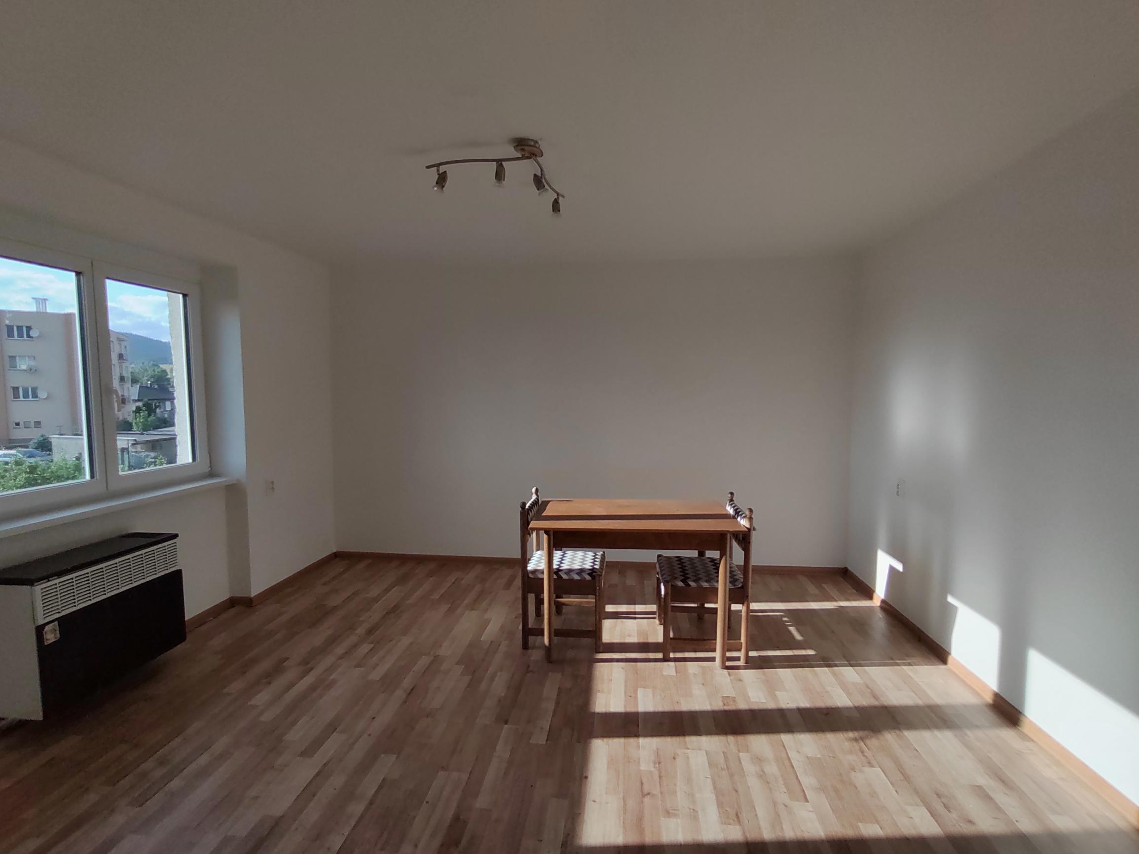 NA PRENÁJOM!  2i byt (57m2) s možnosťou odkúpenia, Varín, ZA