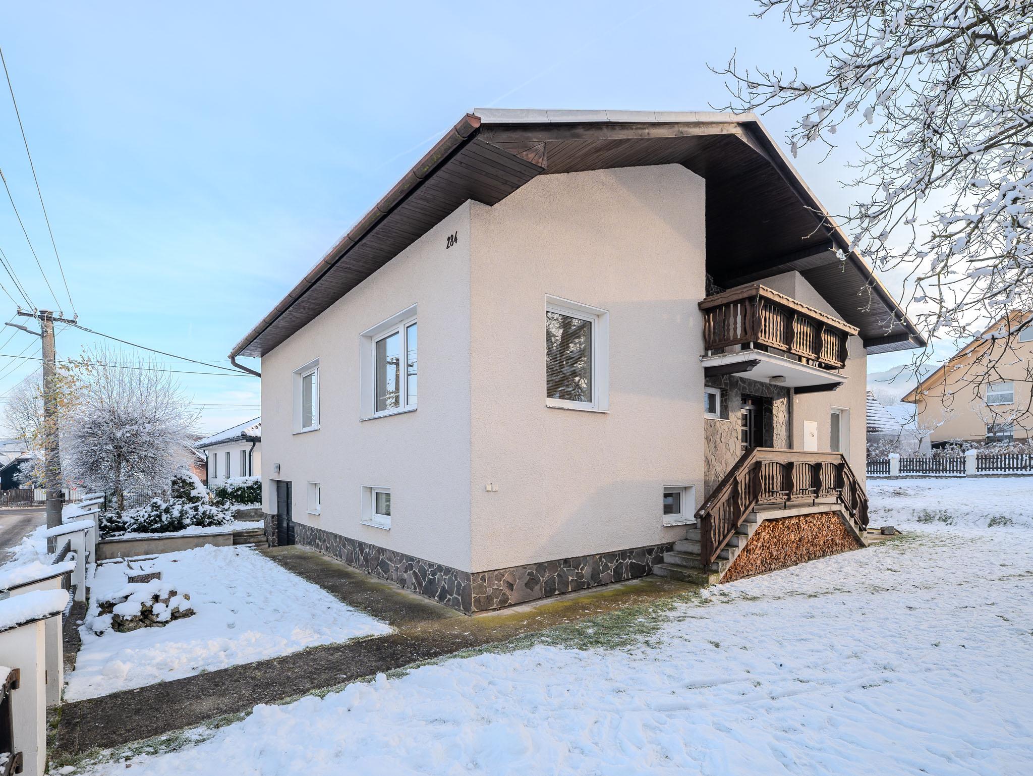 IBA U NÁS  Na predaj rodinný dom v obci Ďurčiná, 762 m2