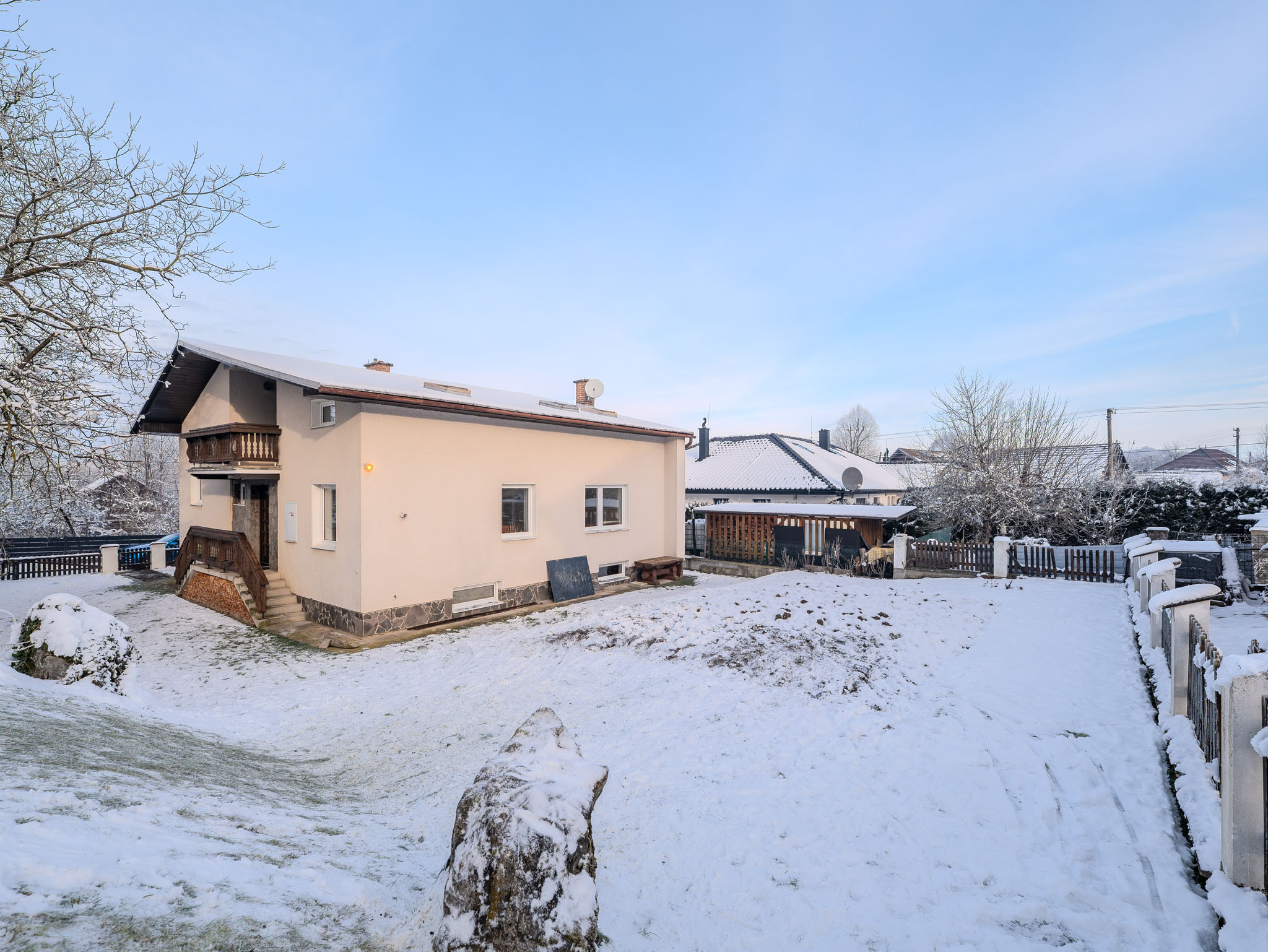 IBA U NÁS  Na predaj rodinný dom v obci Ďurčiná, 762 m2