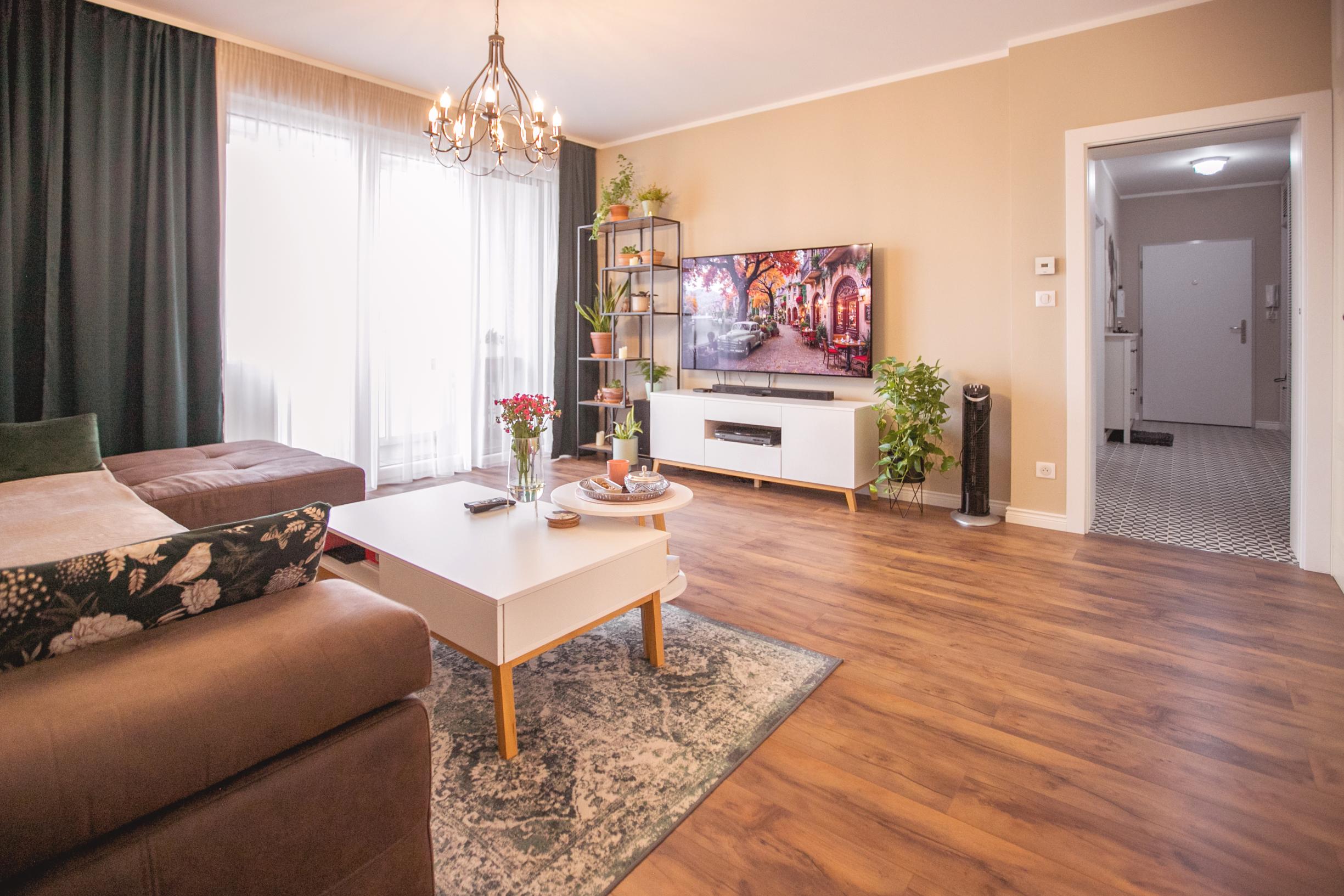 IBA U NÁS! Byt bez starostí – komplet zariadený, Trnava