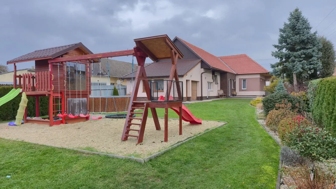 Pripravujeme ! Na predaj 5 izbový RD, Chocholná Velčice