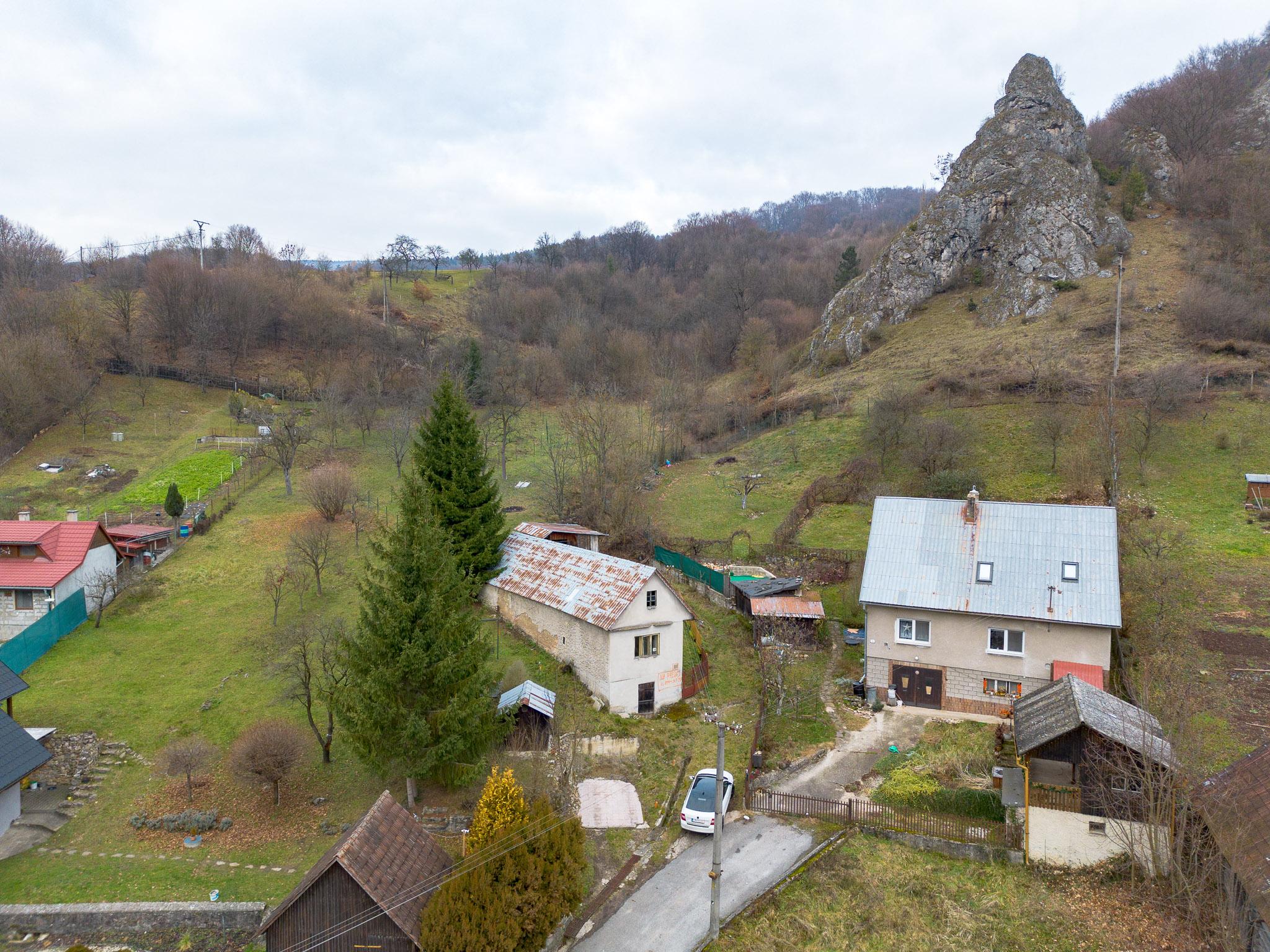 IBA U NÁS! Dom pod lesom s výhľadmi - Červený Kameň, Ilava