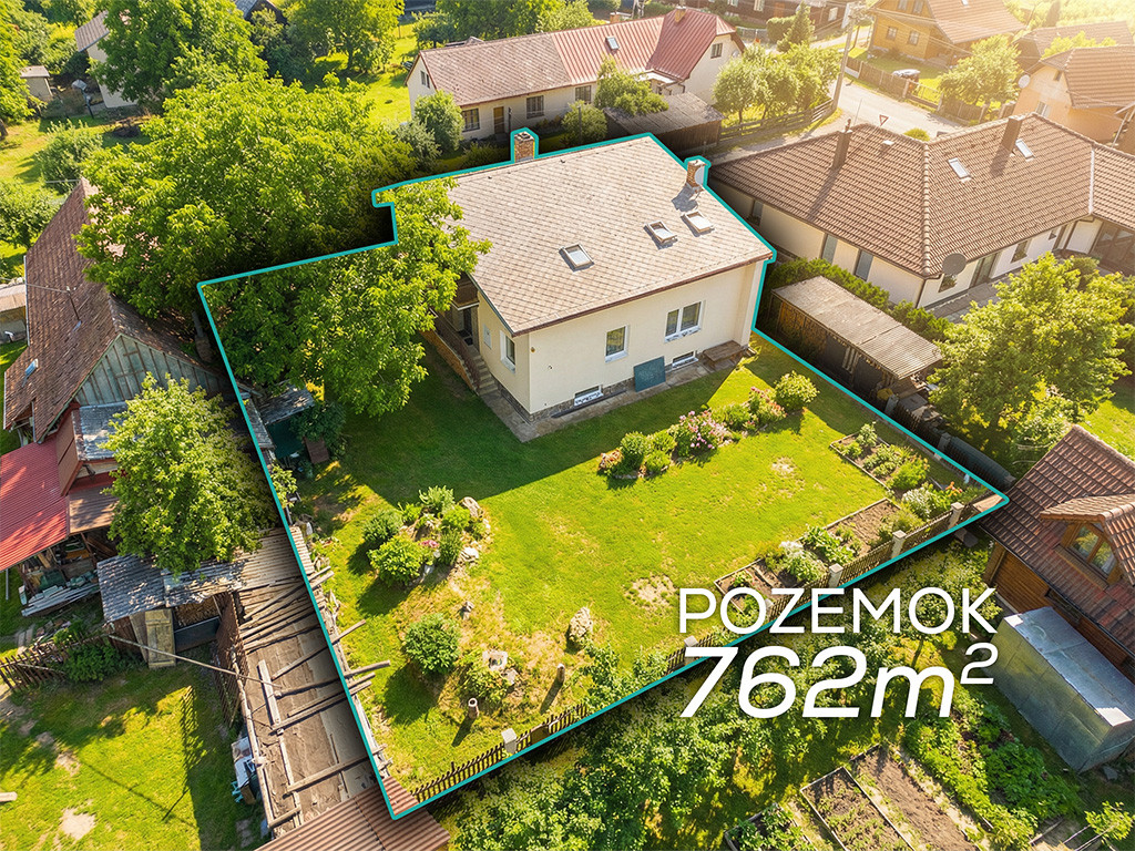 IBA U NÁS  Na predaj rodinný dom v obci Ďurčiná, 762 m2