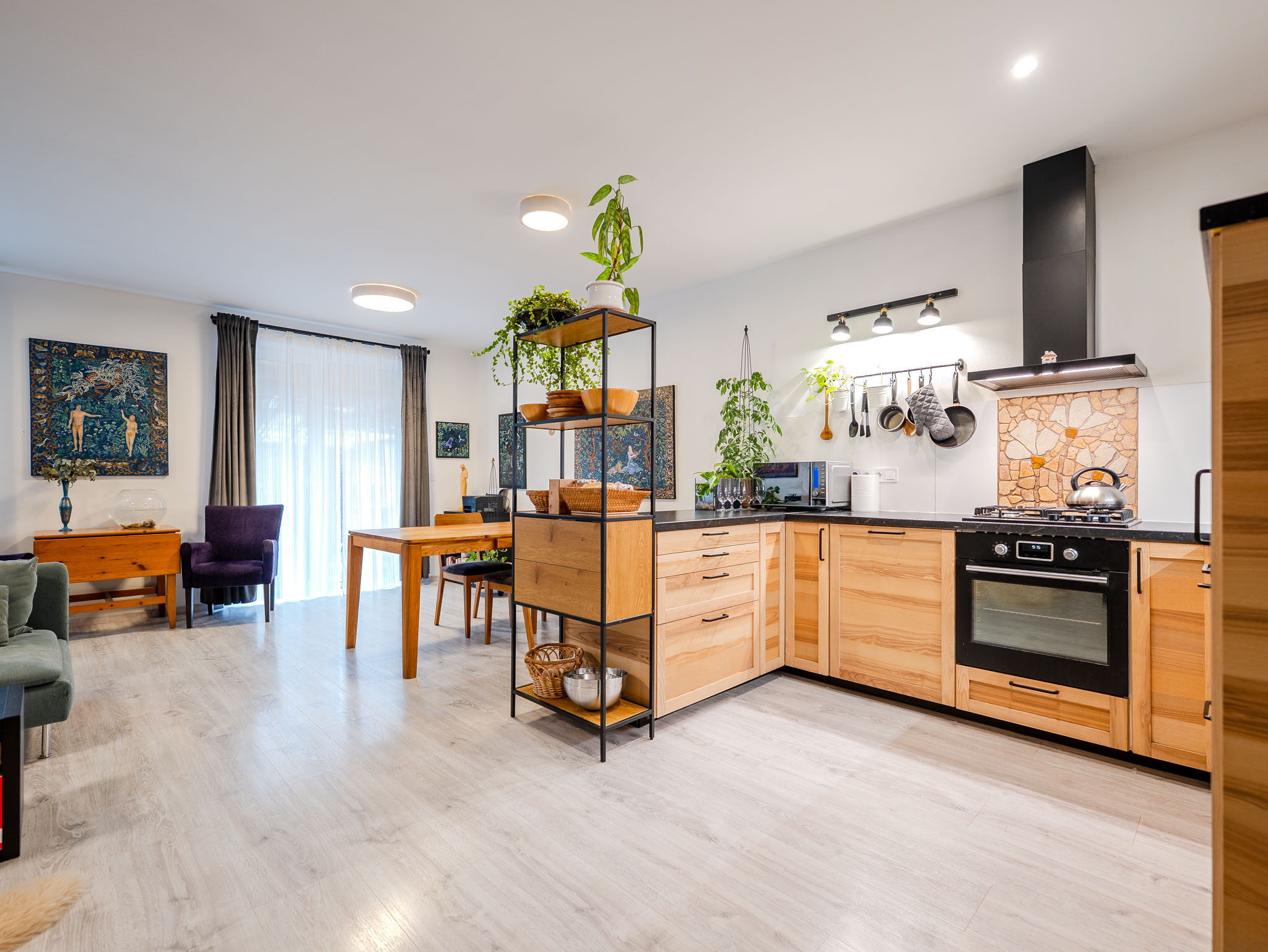 IBA U NÁS!Na predaj 4i rodinný dom + garáž, 149m2, Prievidza