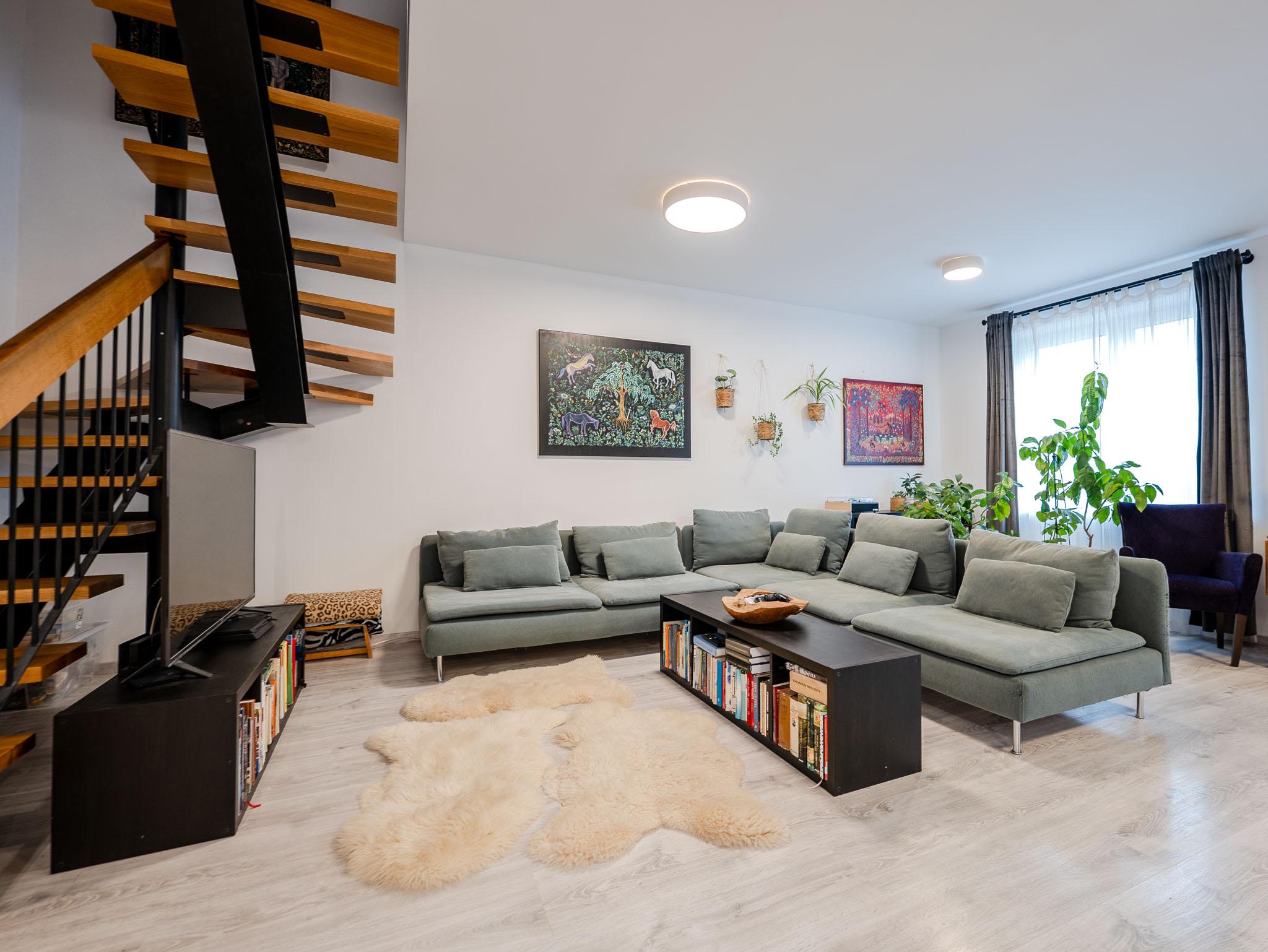 IBA U NÁS!Na predaj 4i rodinný dom + garáž, 149m2, Prievidza