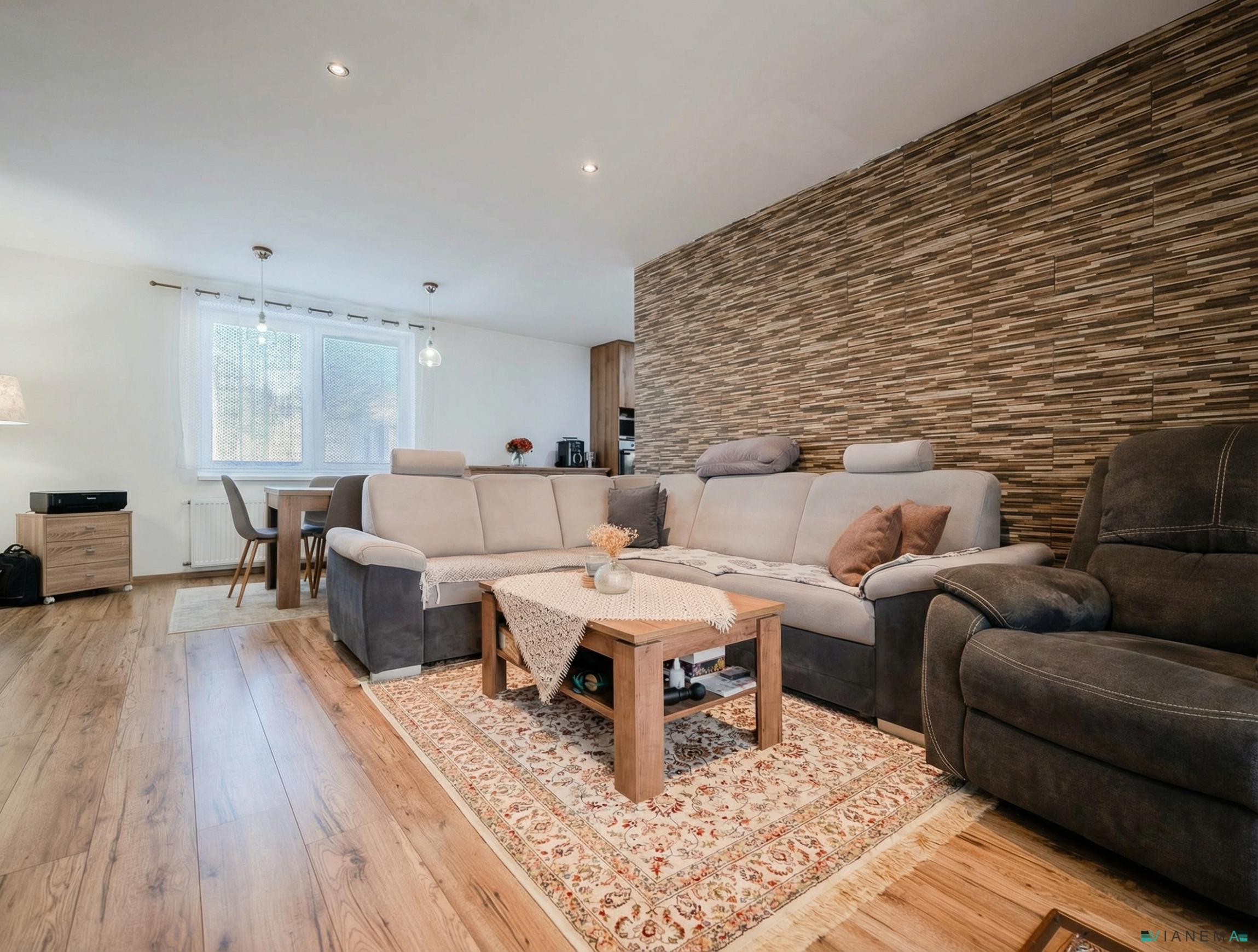 IBA U NÁS! Na predaj 5-izbové sídlo 243 m2, v Kálnici 938m2