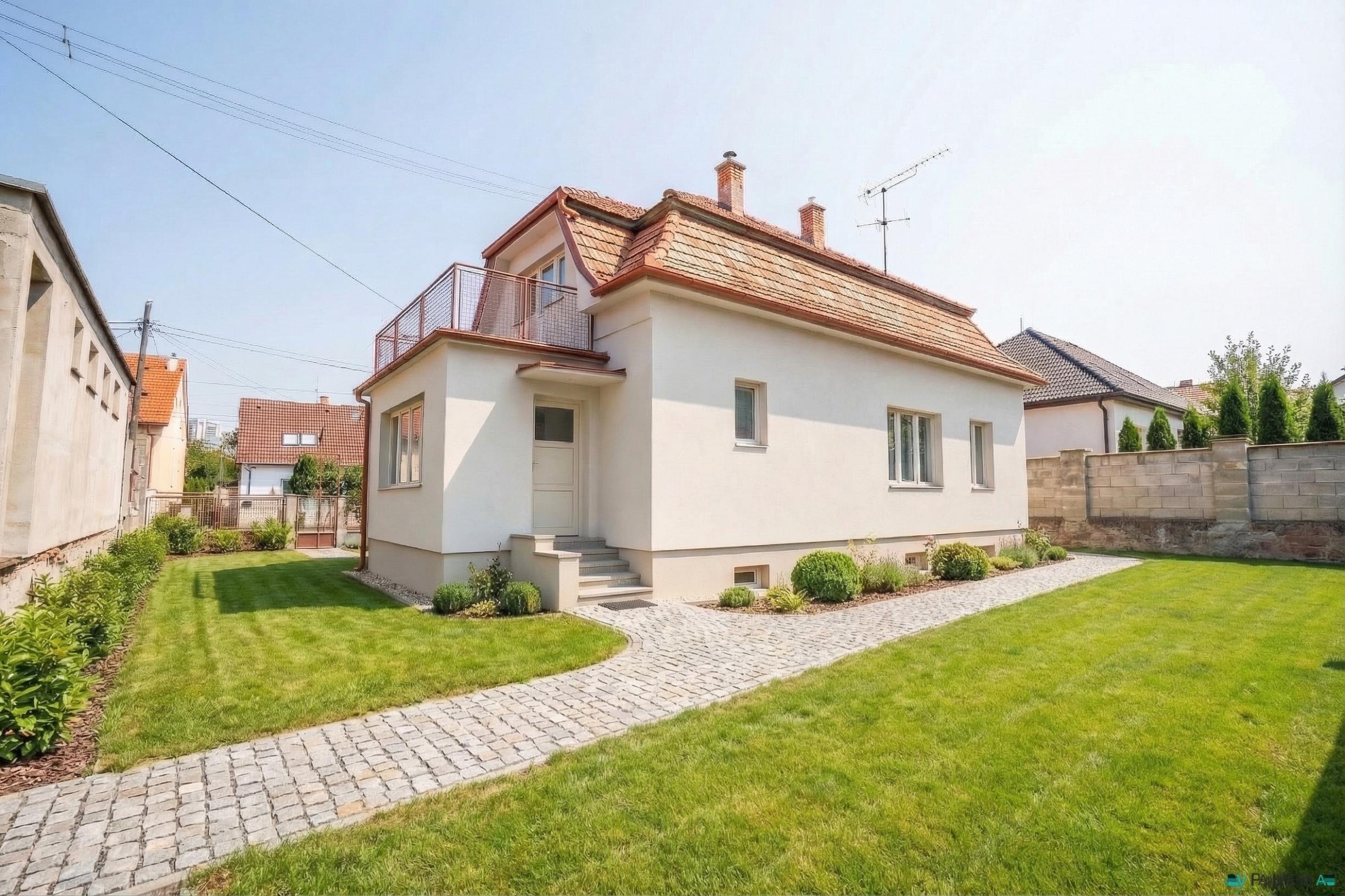 IBA U NÁS! Na predaj dom s potenciálom, 972m2, Bánovce n/B