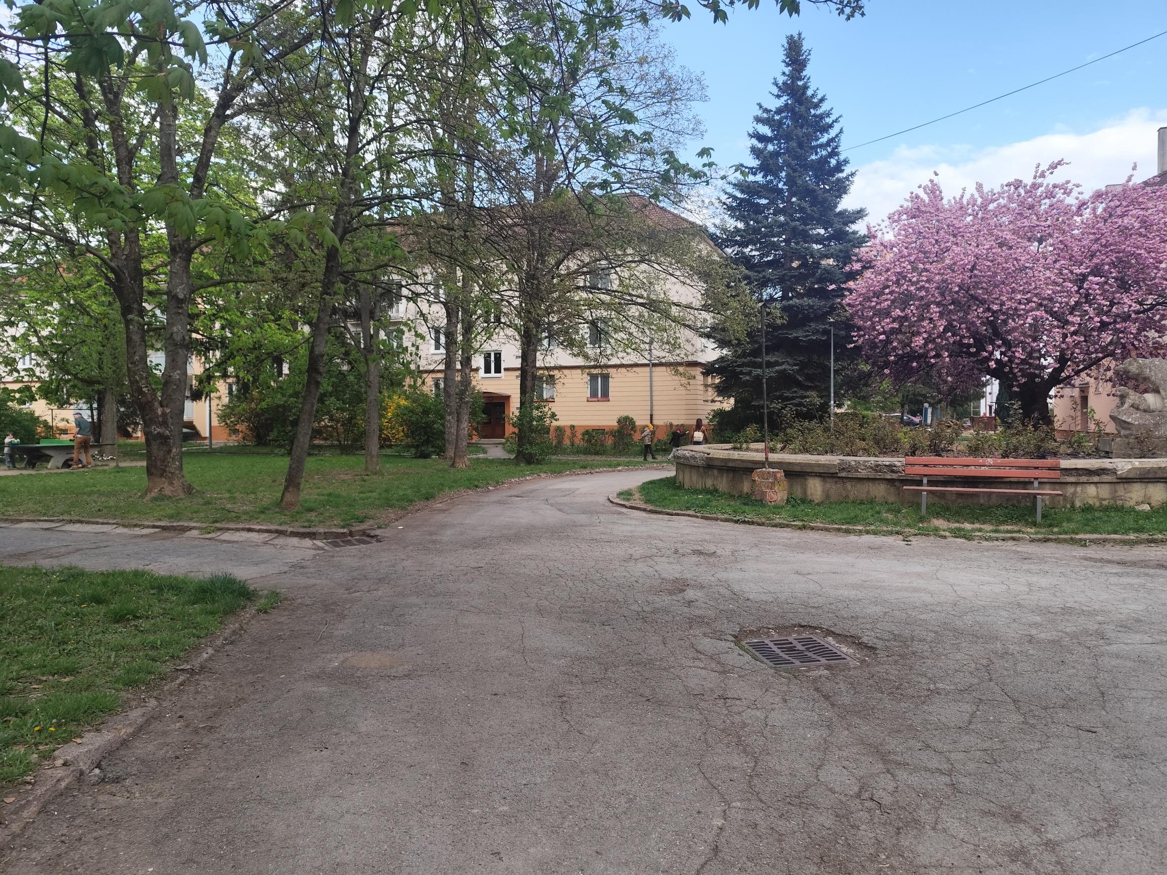 NA PREDAJ! 2i byt s potenciálom premeny na 2i byt v Trenčíne