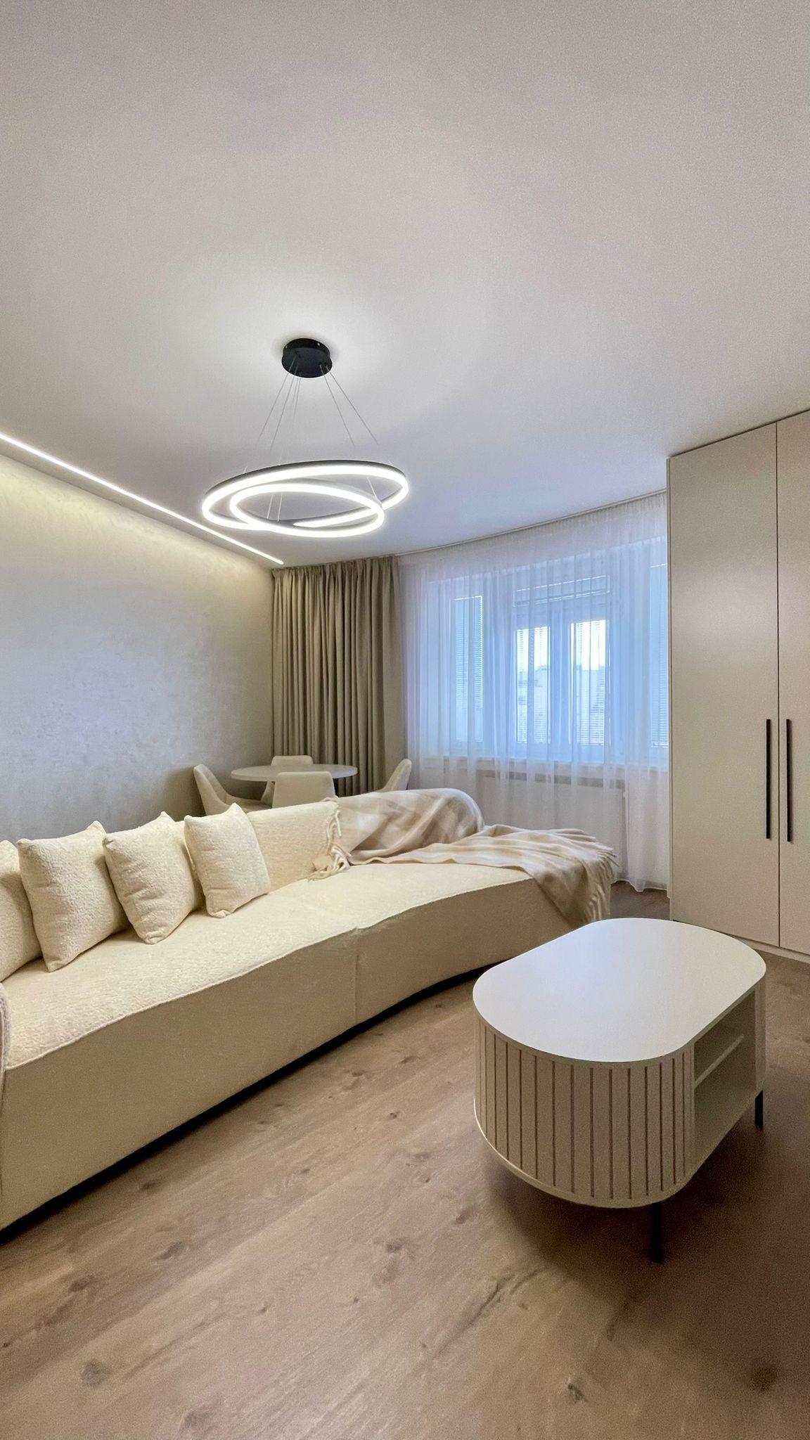 IBA U NÁS! Na prenájom 2-izbový byt, Kyčerského, Bratislava