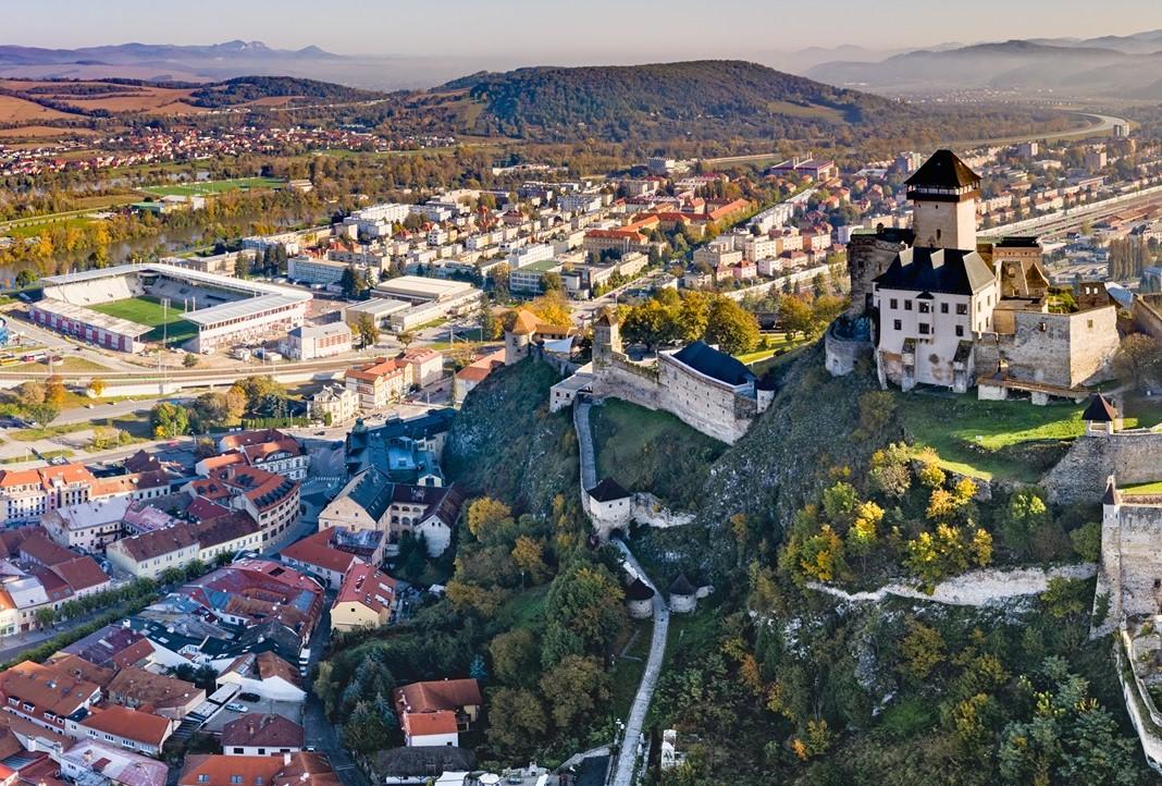 PRIPRAVUJEME! Slnečný 3-izbový byt, 65 m2, Trenčín - JUH.