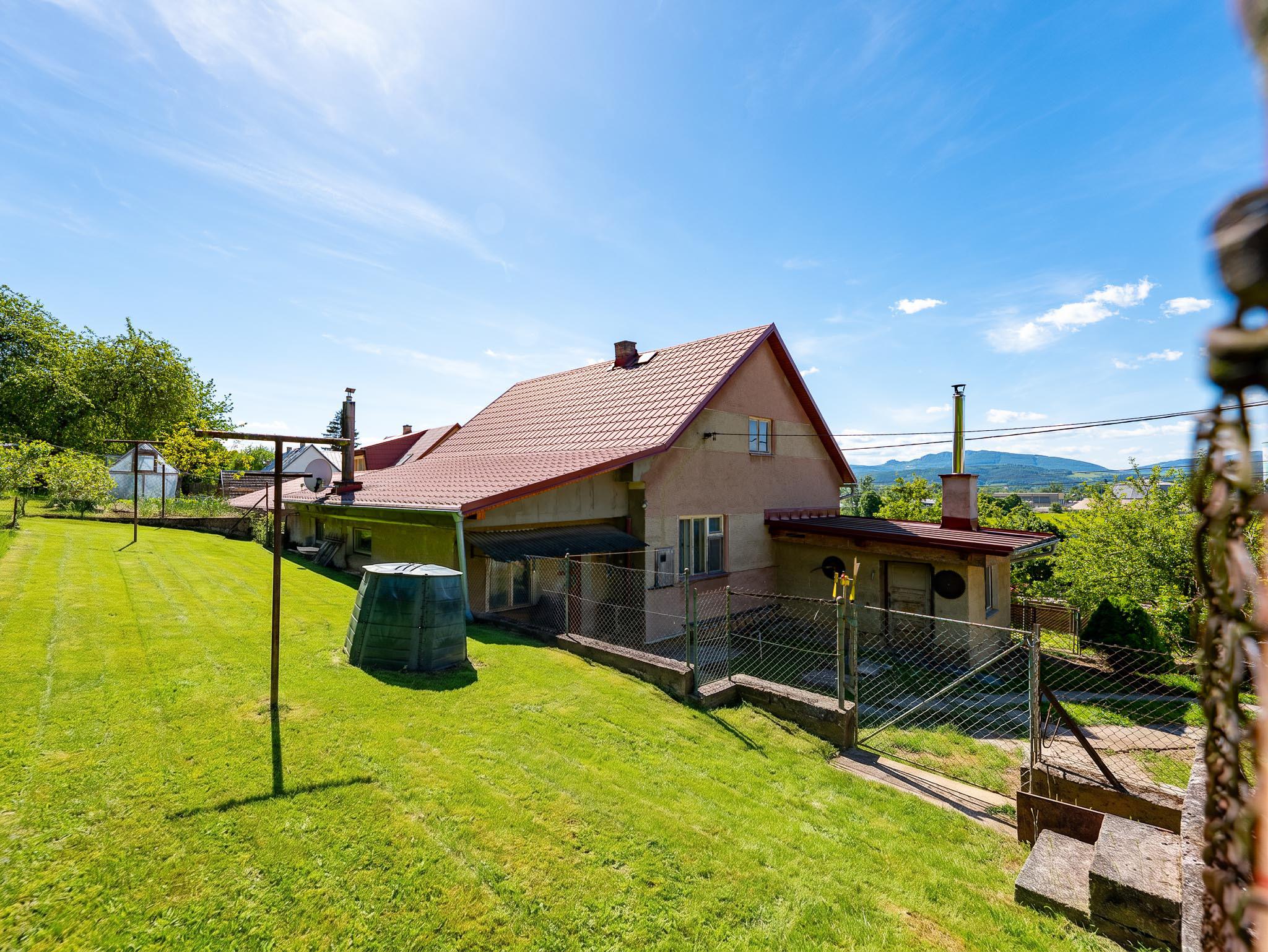 IBA U NÁS! RD, 433m2, Horné Ladce