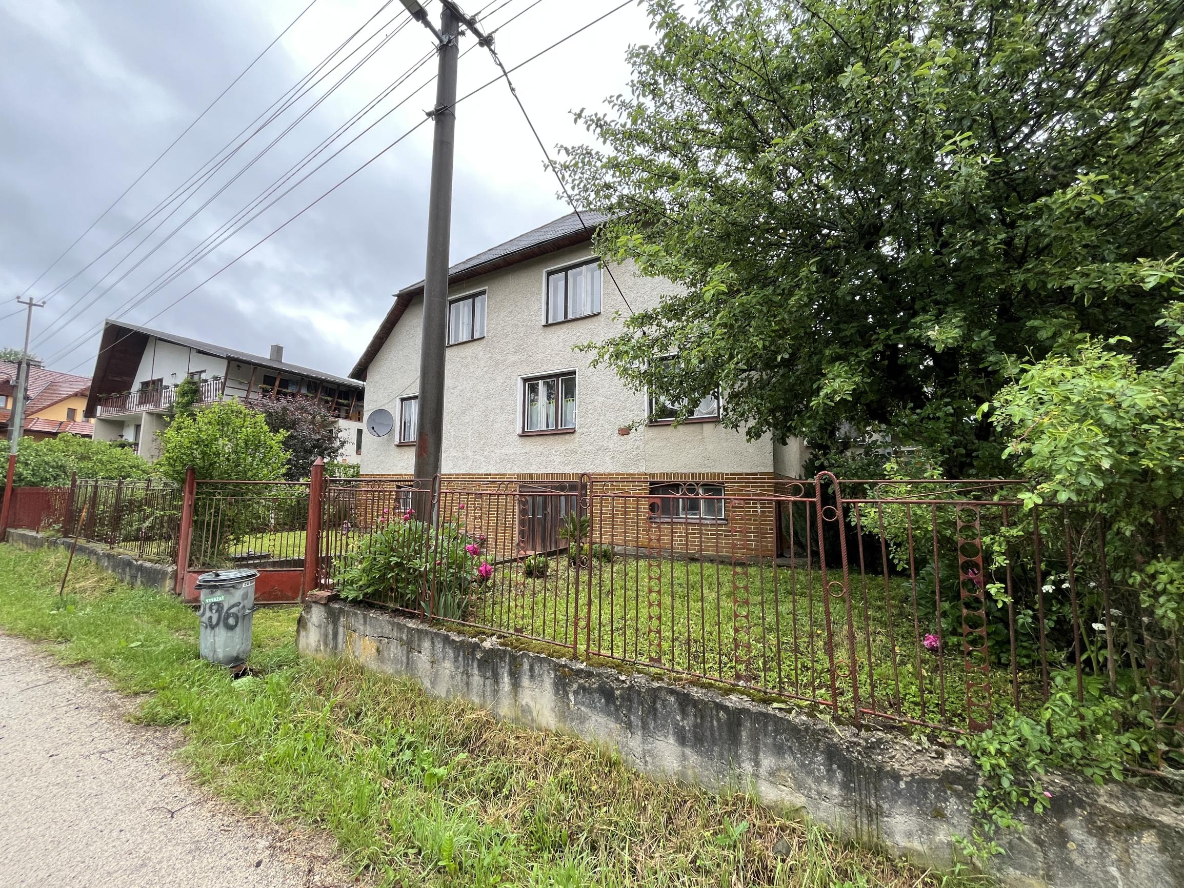 Na predaj 5i dom, čiastočná.rekonštrukcia,  781m1, Zubák