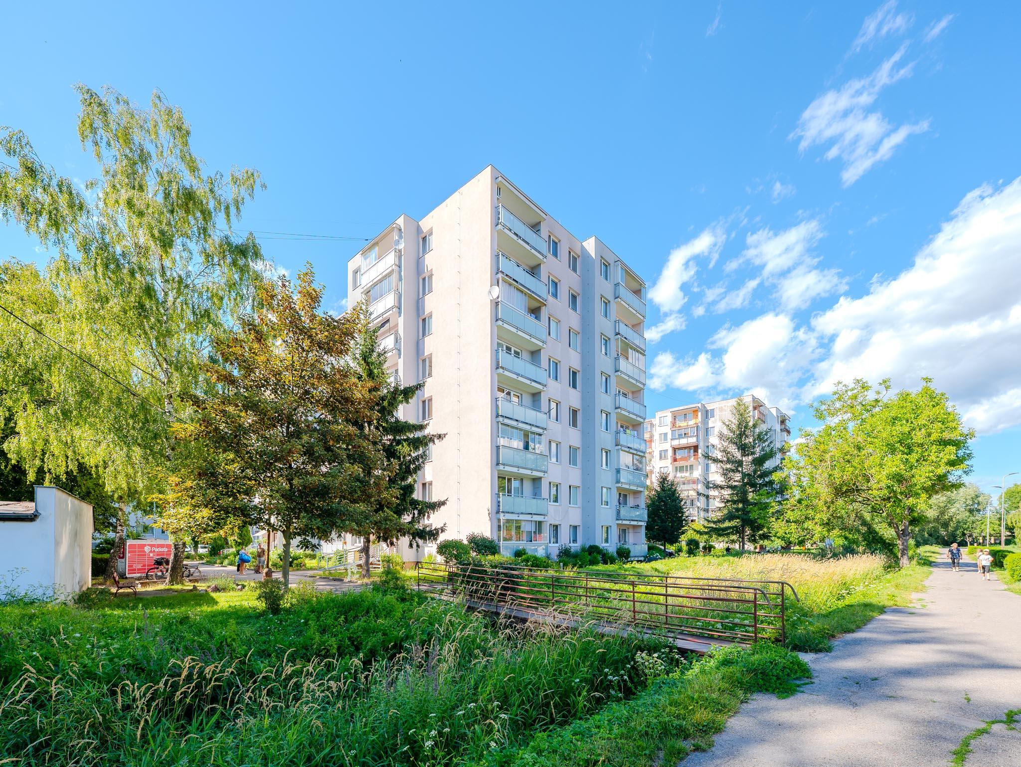Zrekonštuovaný a priestranný 3-izbový byt, Beluša, 68m2