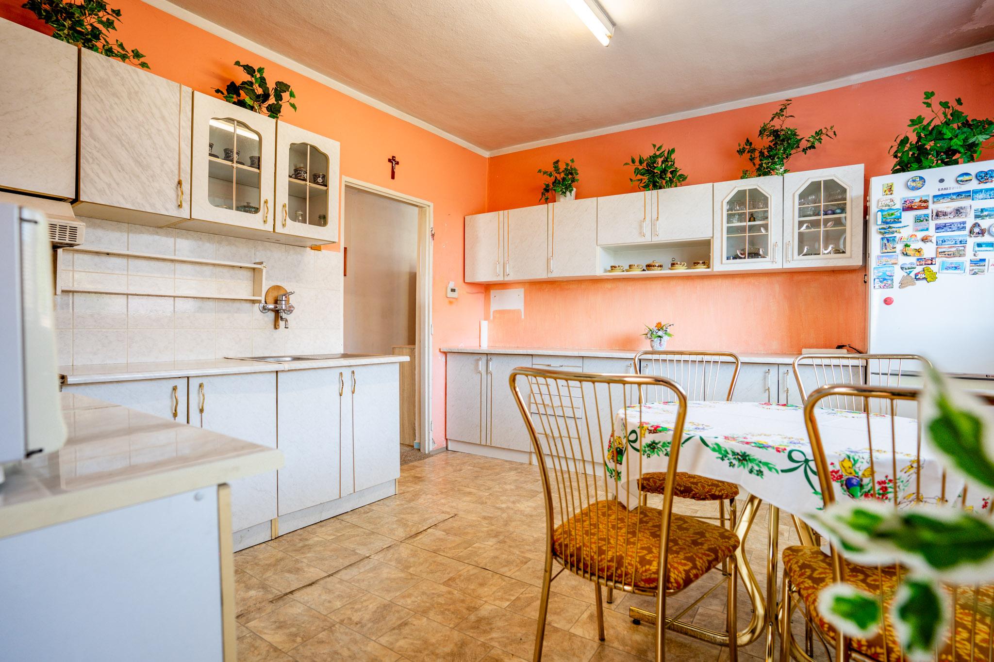 Priestranný 4-izbový Rodinný dom,480m2,Horenická Hôrka