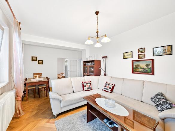 Priestranný svetlý 3i byt, 75 m², balkón, komora - Myjava