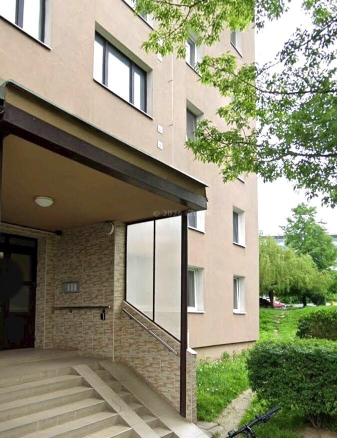 1 izbový byt, priestranný až 49m2, možná zmena dispozície na 2 izby, Karpatská, Košice