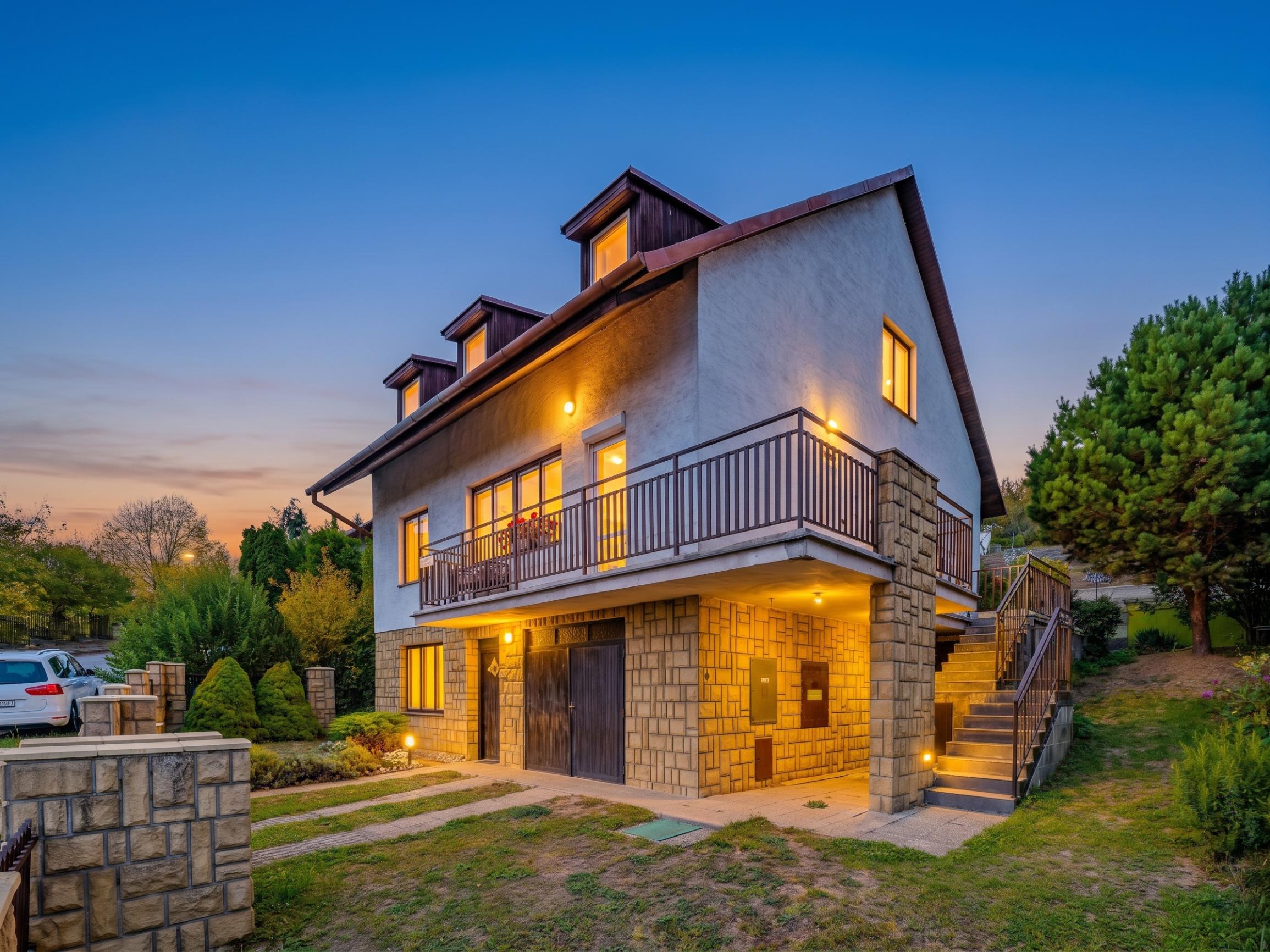 Priestranný rodinný dom s veľkým potenciálom |216 m² MYJAVA|
